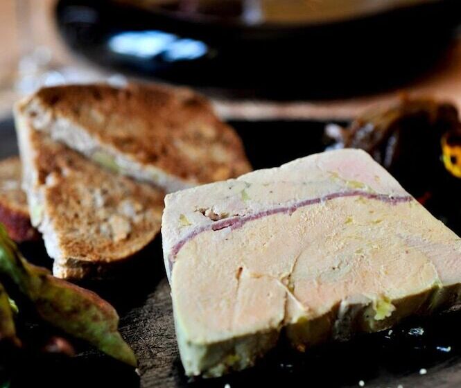 Отель Hostellerie Du Causse