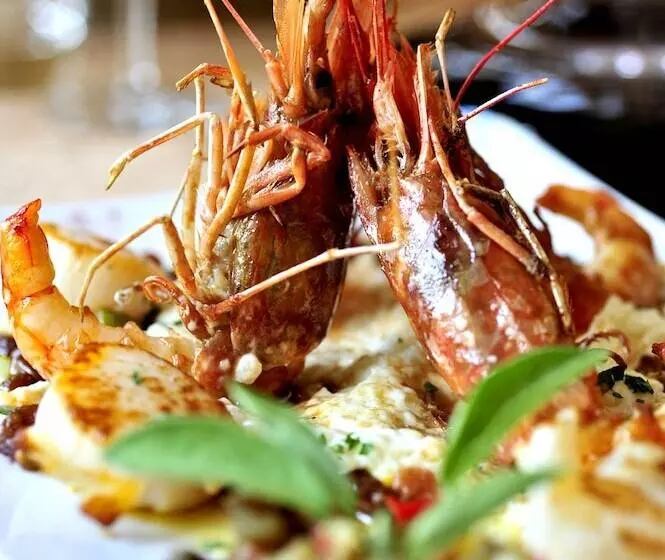 Отель Hostellerie Du Causse