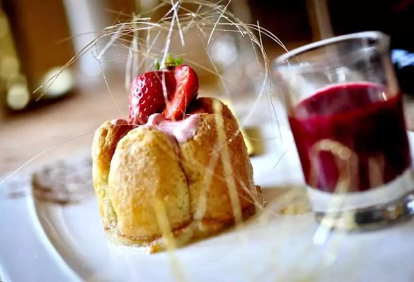 Отель Hostellerie Du Causse