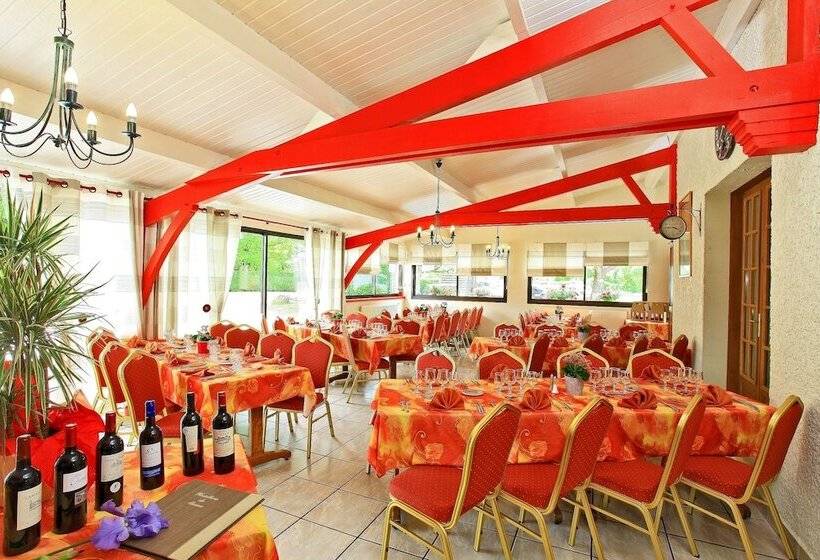 Отель Hostellerie Du Causse