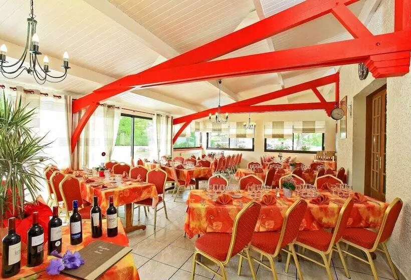 Отель Hostellerie Du Causse