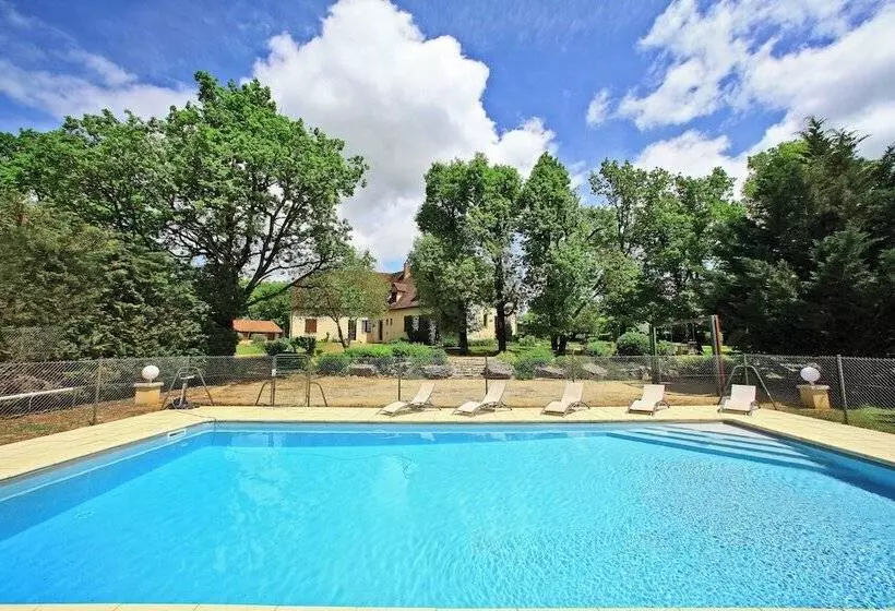 Отель Hostellerie Du Causse