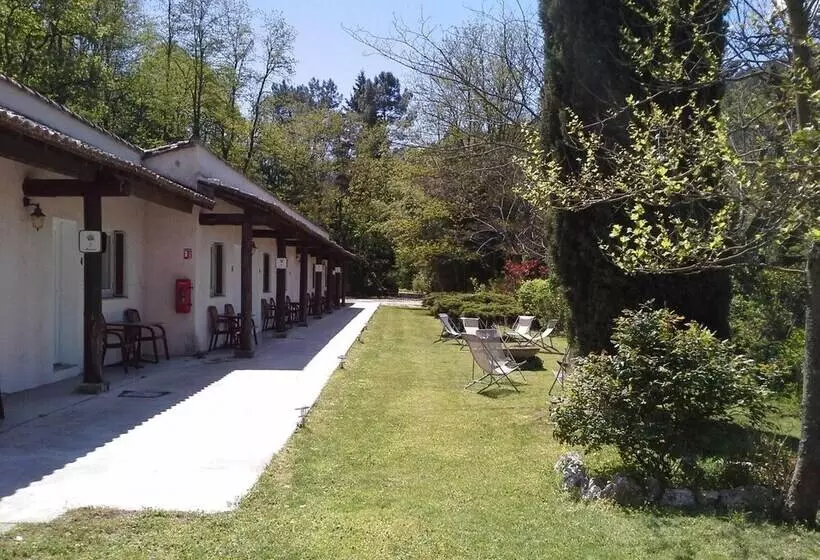 Logis Hotel Restaurant La Corniche Des Cevennes