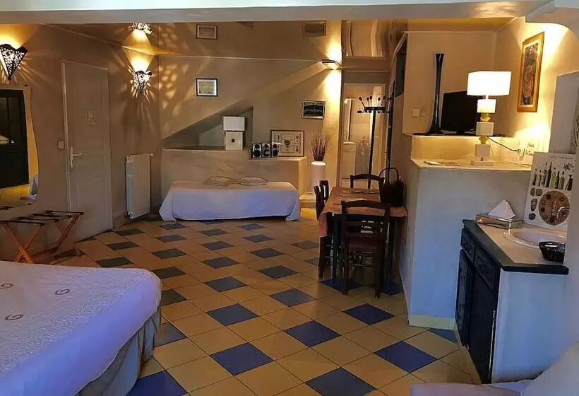 فندق Le Mas Du Luberon