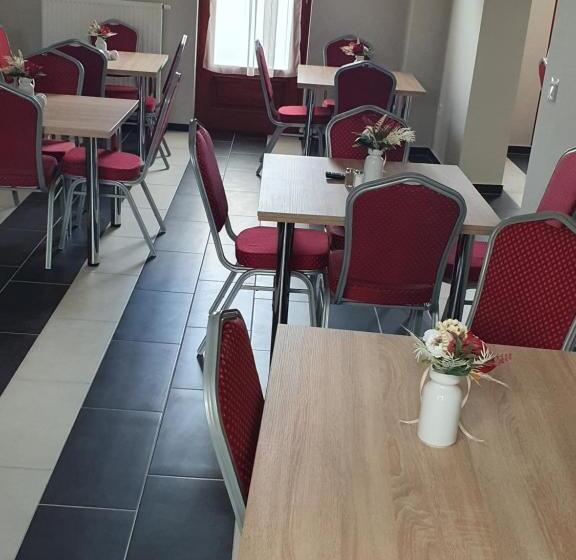 호텔 Malom Panzió