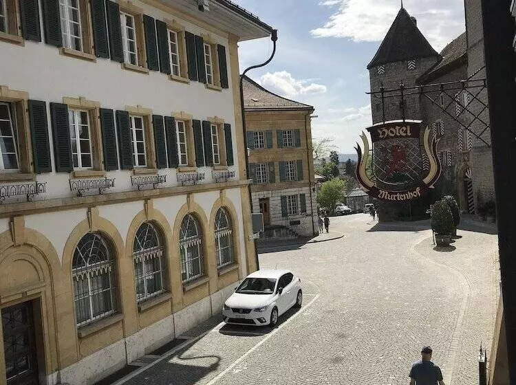 Отель Murtenhof & Krone