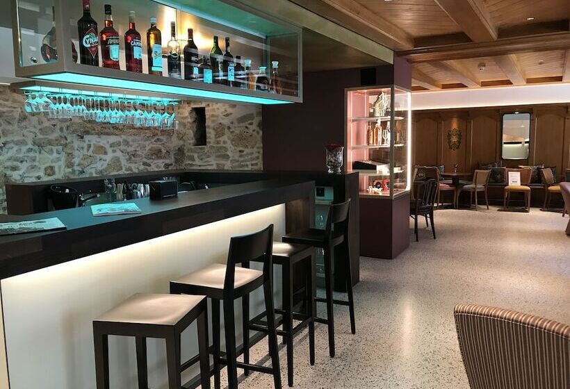 هتل Murtenhof & Krone