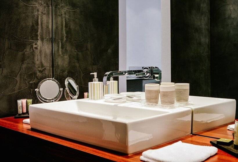 هتل Murtenhof & Krone