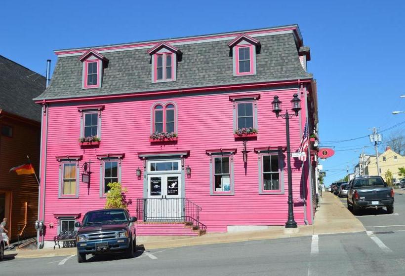 هتل The Mariner King Inn