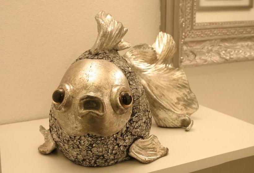 هتل The Mariner King Inn