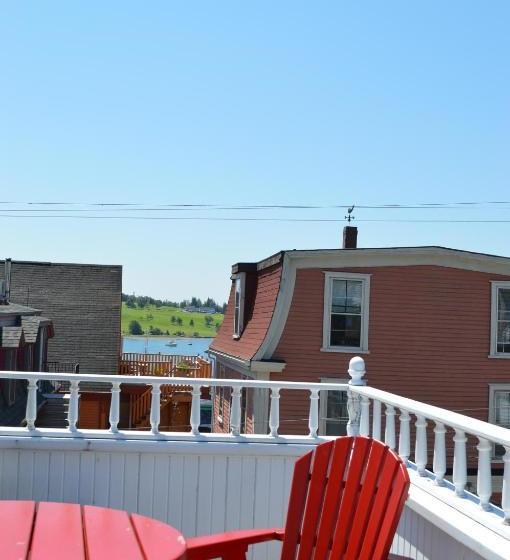 هتل The Mariner King Inn