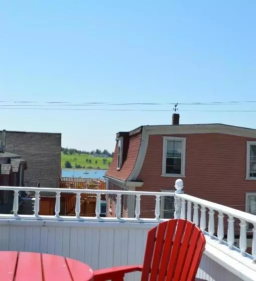 هتل The Mariner King Inn