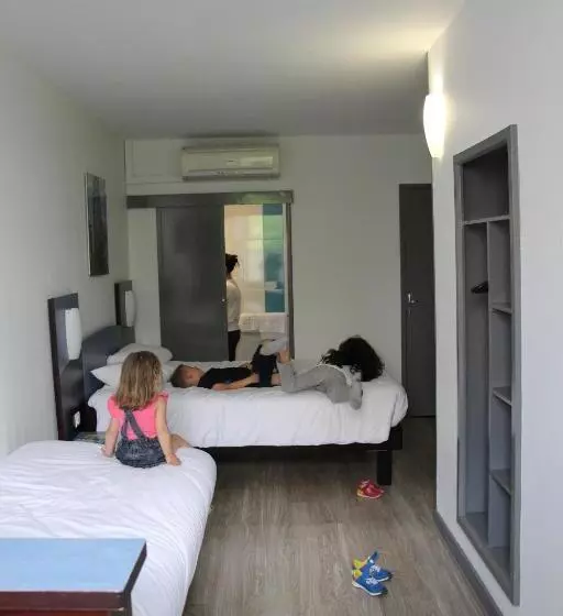 فندق The Originals Access, Hôtel Bourges Gare