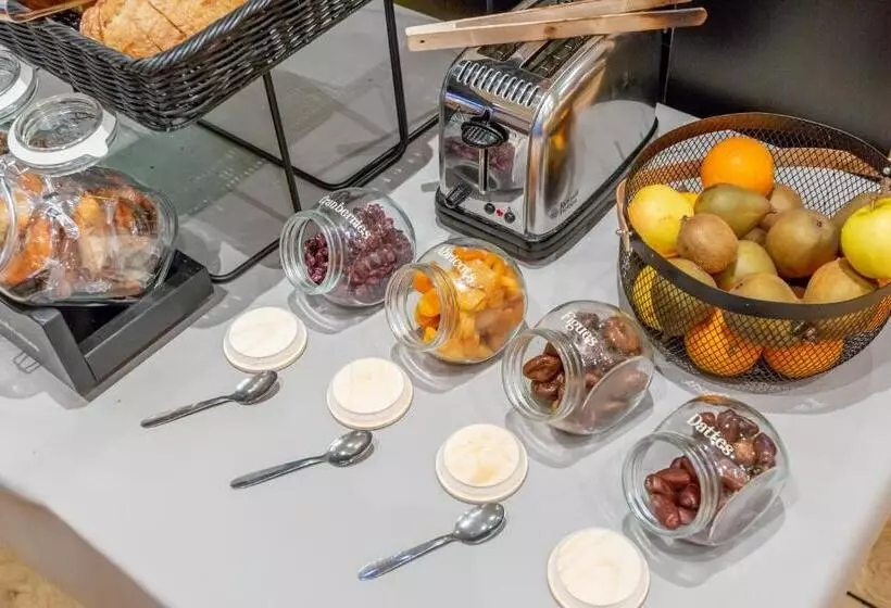 فندق The Originals Access, Hôtel Bourges Gare