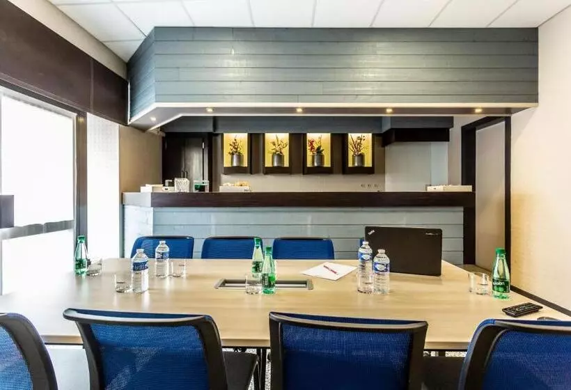 فندق The Originals Access, Hôtel Bourges Gare