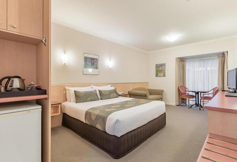 فندق The Waverley International