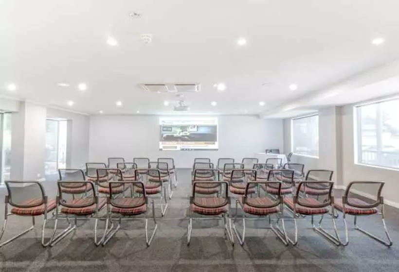 酒店 The Waverley International