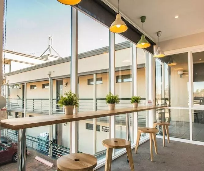 酒店 The Waverley International