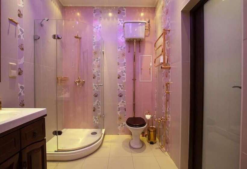 Triumph Palace Boutique Hotel