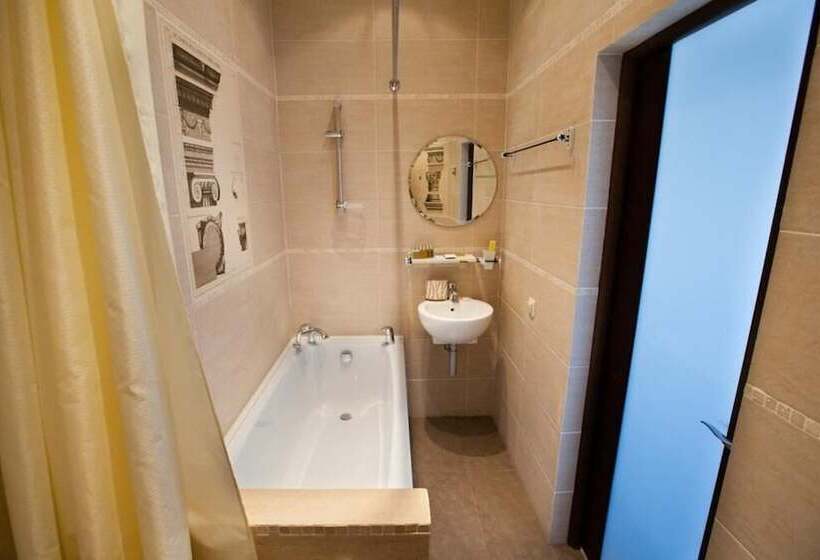 Triumph Palace Boutique Hotel