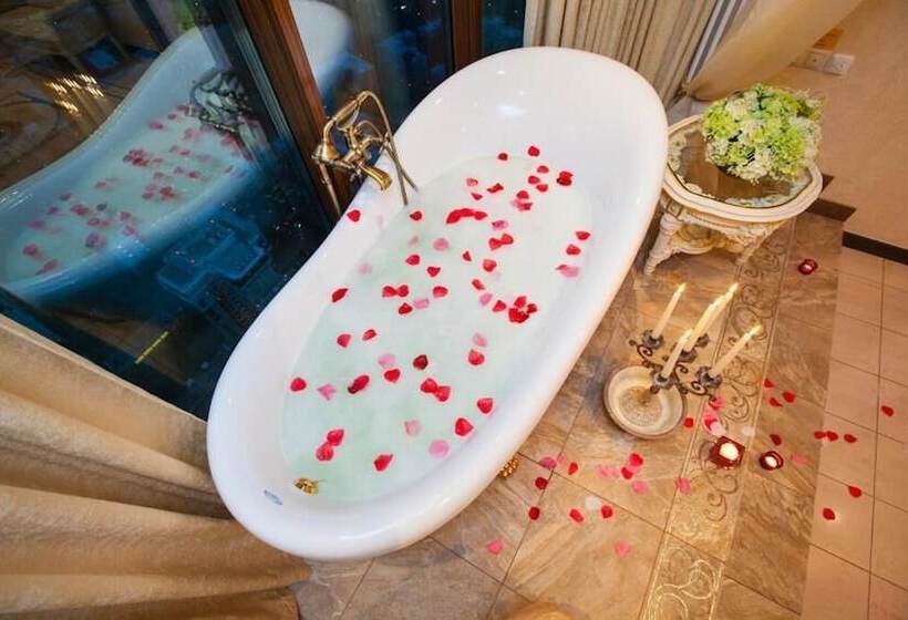 Triumph Palace Boutique Hotel