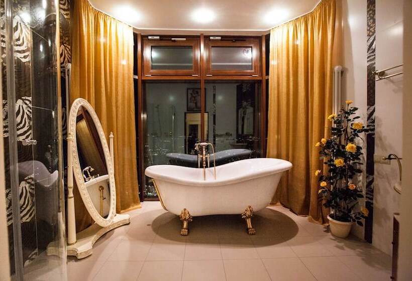 Triumph Palace Boutique Hotel