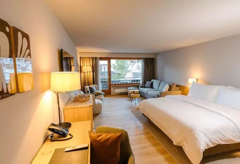 Seven Alpina Boutique