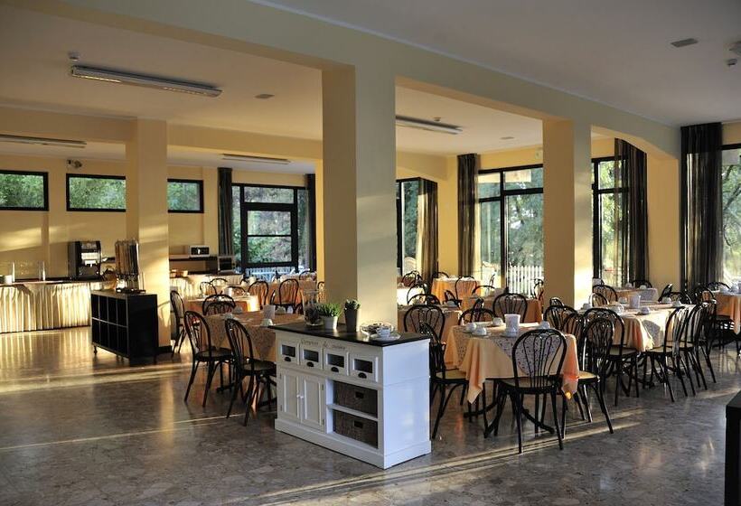 Отель Beau Soleil