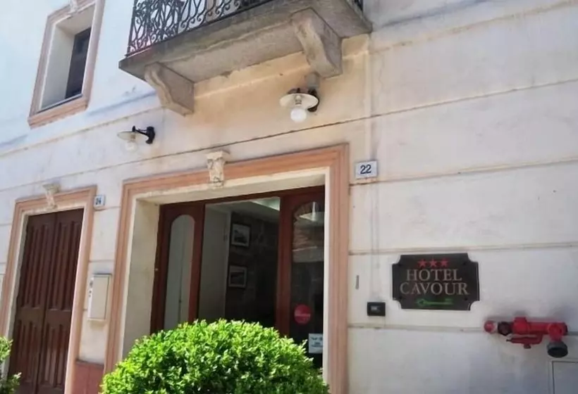 هتل Cavour