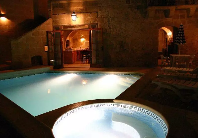 هتل Dar Guzeppa Farmhouse