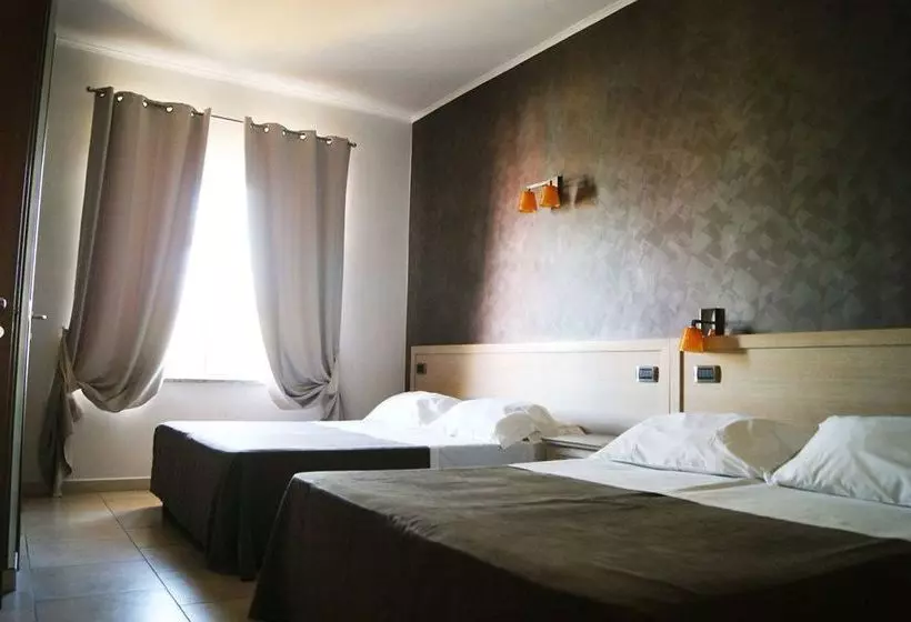 فندق Del Mare Fiumicino Airport