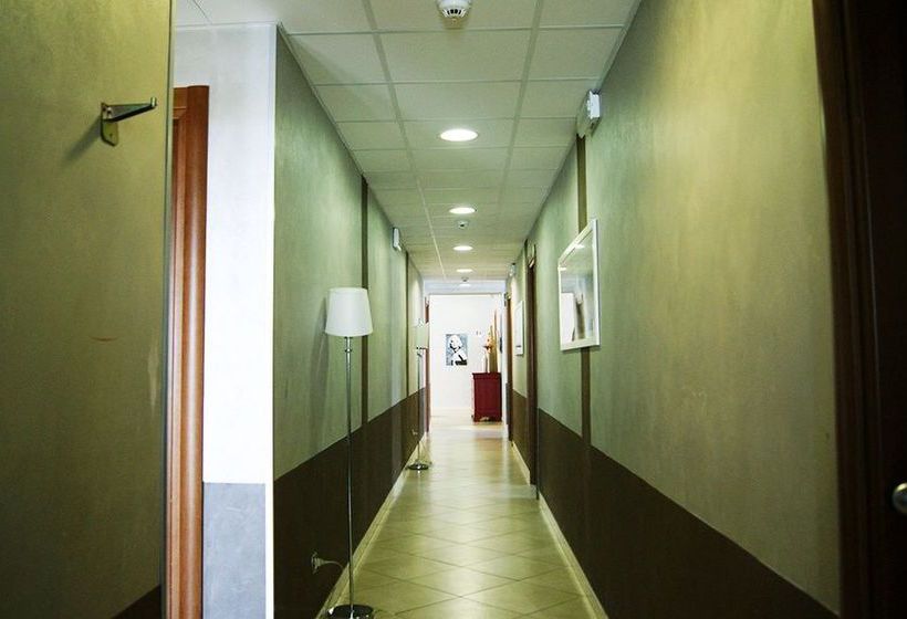 فندق Del Mare Fiumicino Airport