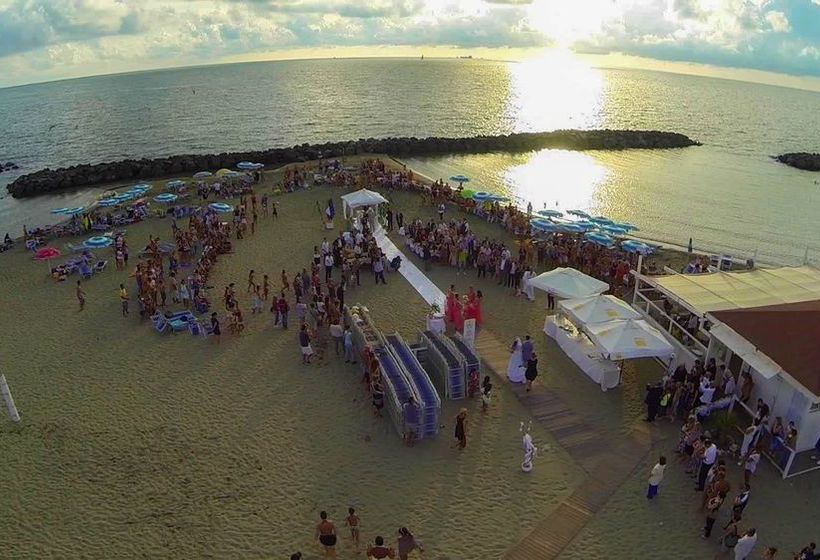 فندق Del Mare Fiumicino Airport