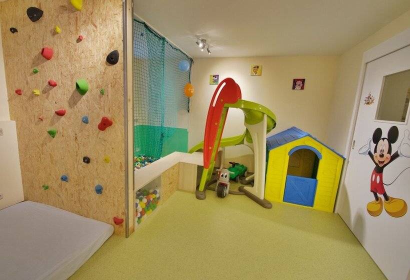 Отель Ferienhaus Fux