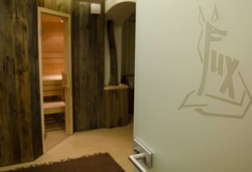 Отель Ferienhaus Fux