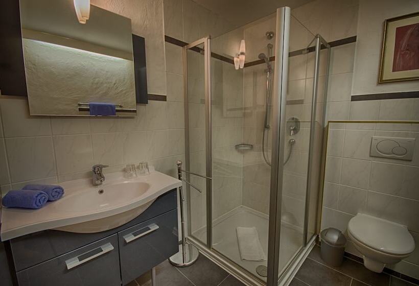 Отель Ferienhaus Fux