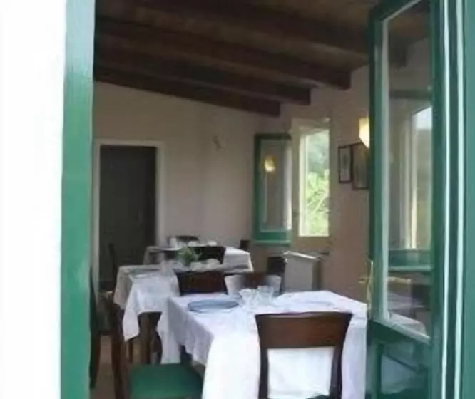 Отель Gli Ulivi Agriturismo