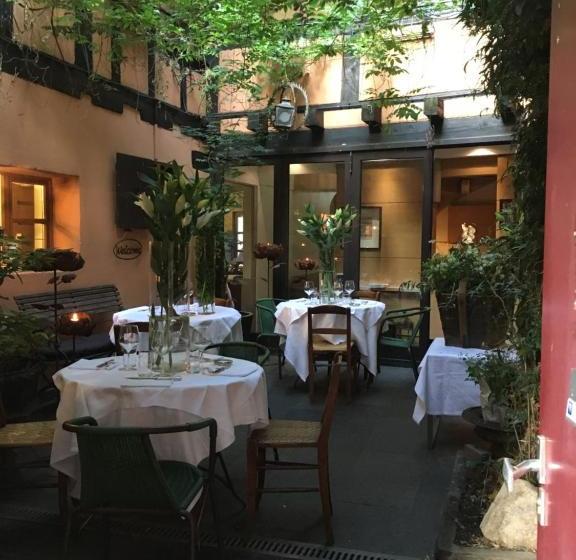 ホテル Hôtel Restaurant Le Chut   Petite France