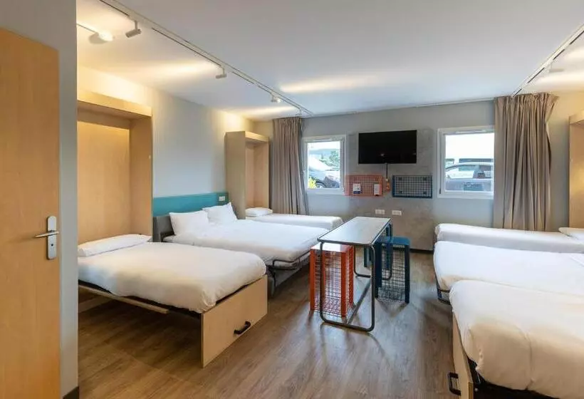 Hotel Ibis Budget Millau Viaduc