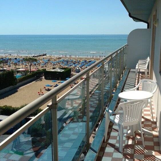 هتل La Brezza Frontemare