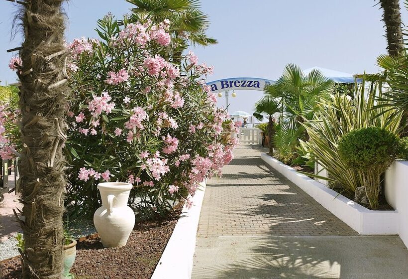هتل La Brezza Frontemare