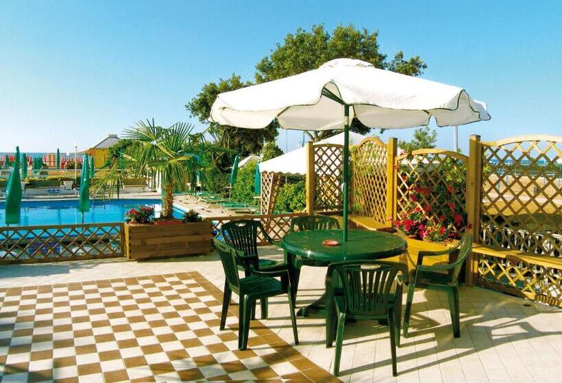 هتل La Brezza Frontemare