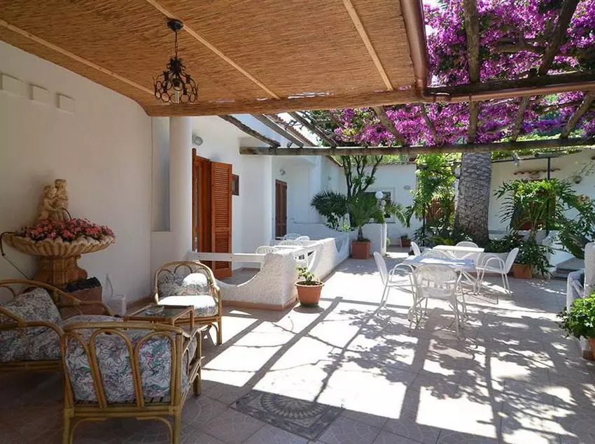 Hotelli Magnolia