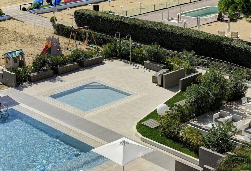 בית מלון כפרי Orient & Pacific