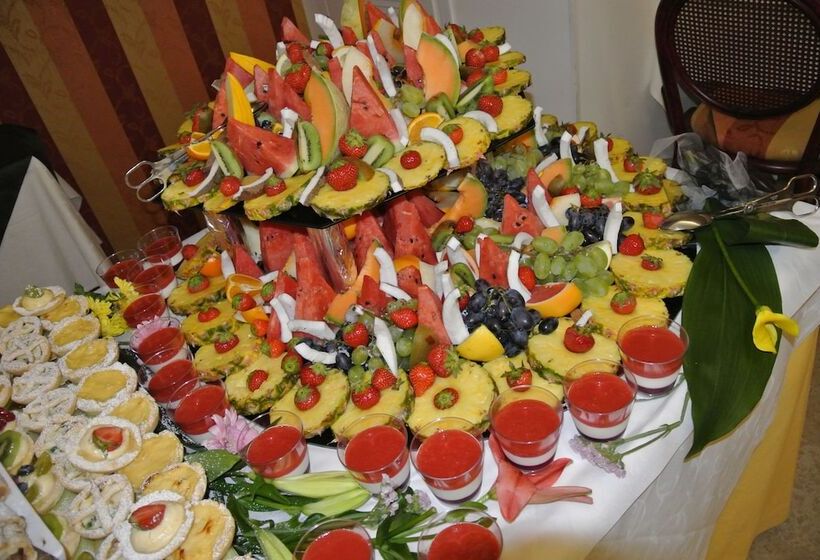 בית מלון כפרי Orient & Pacific