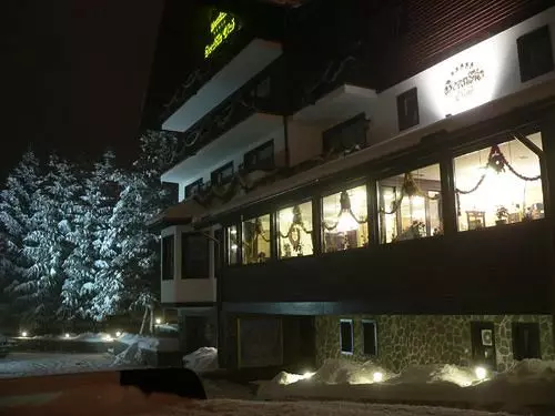 ペンション Drachenhaus Poiana Brasov