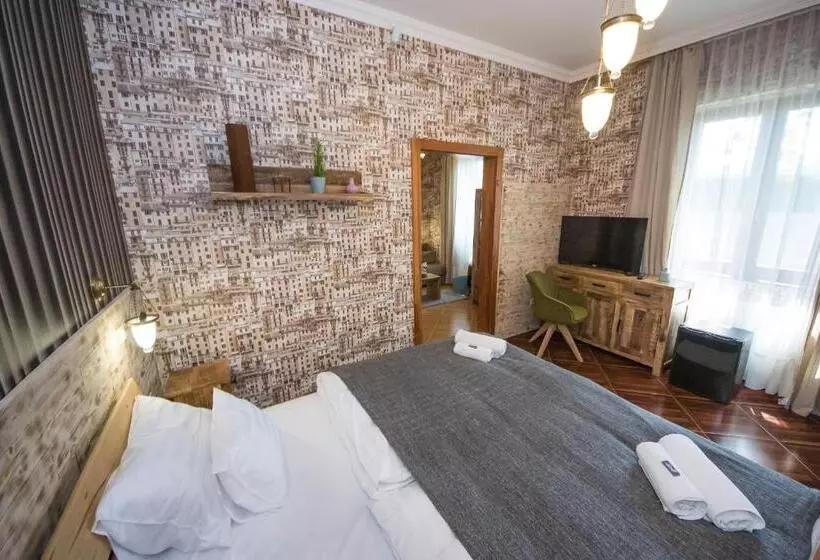 فندق Platan Garden Rooms & Restaurant