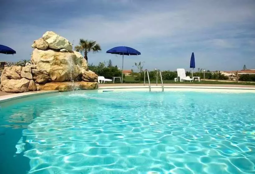 Отель Raffael Phg