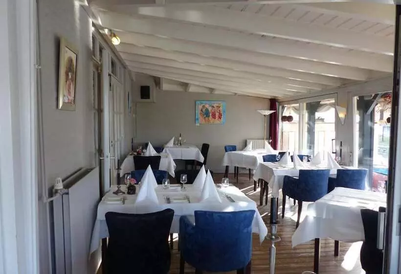 هتل Restaurant De Stadsherberg