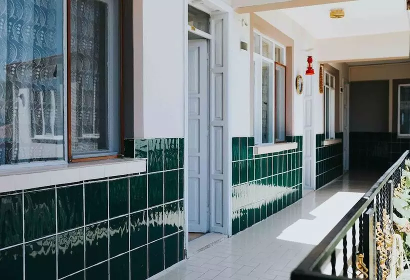 Kervansaray Hotel & Pension